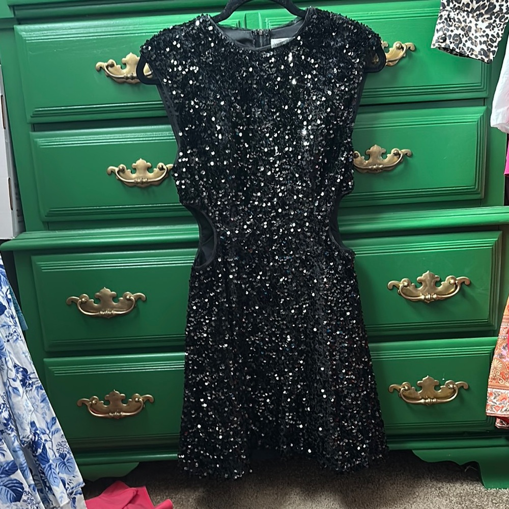 Vestique Black Sequin Top